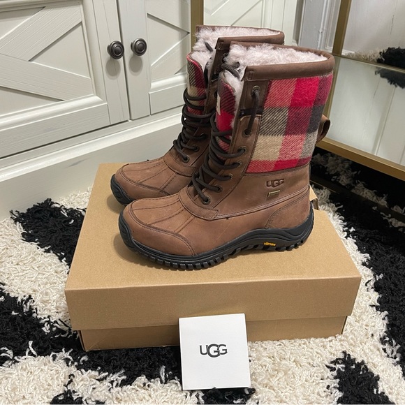NIB Women’s UGG Adirondack II Plaid Stout Heavy-duty Winter Boots Multicolored - Picture 5 of 16